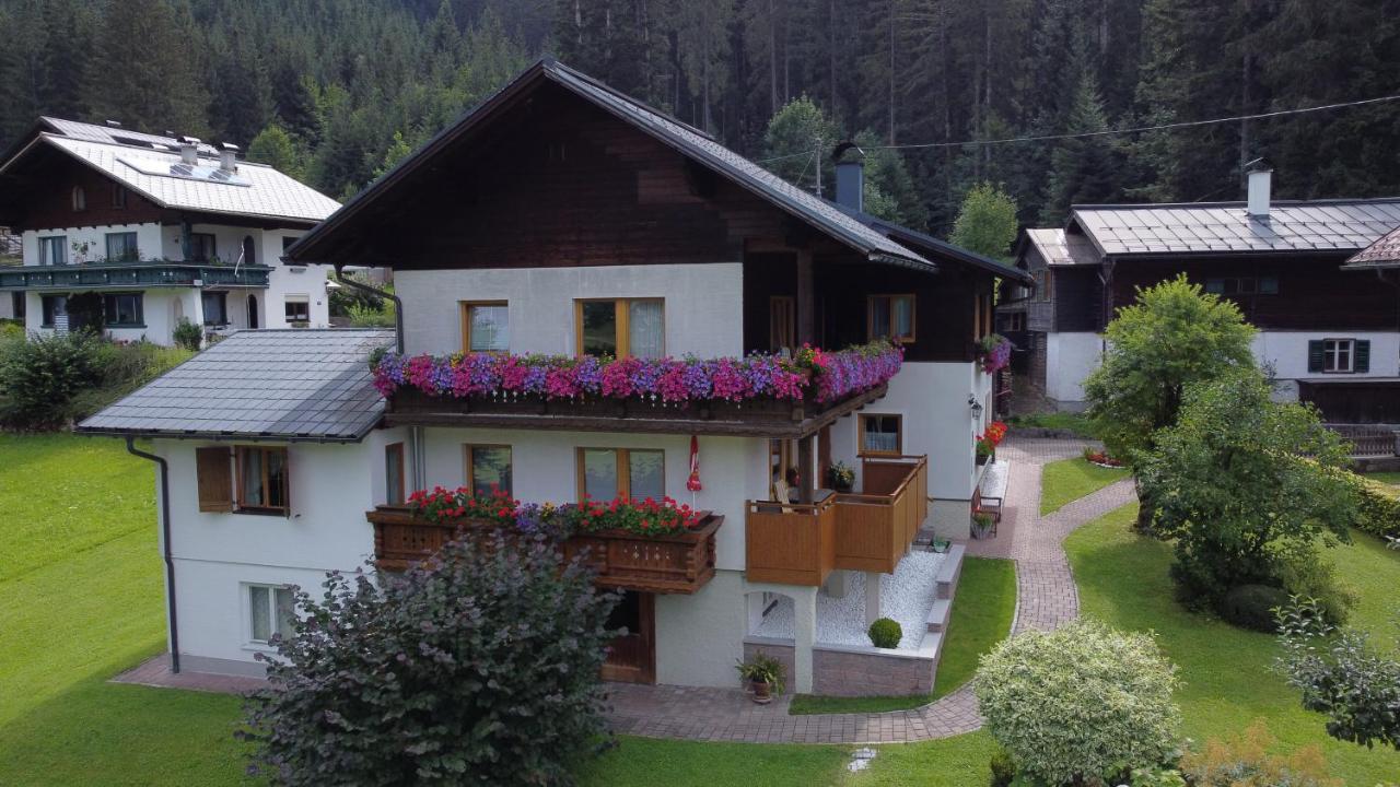 Andrea Schmaranzer - Privatzimmer Gosau Exterior foto